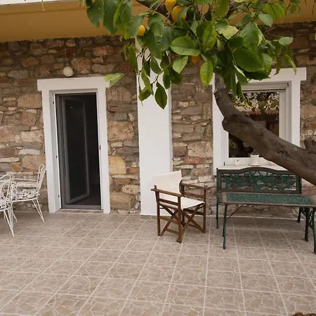 Two Bedroom Apartment With Hidden Garden Athènes Extérieur photo