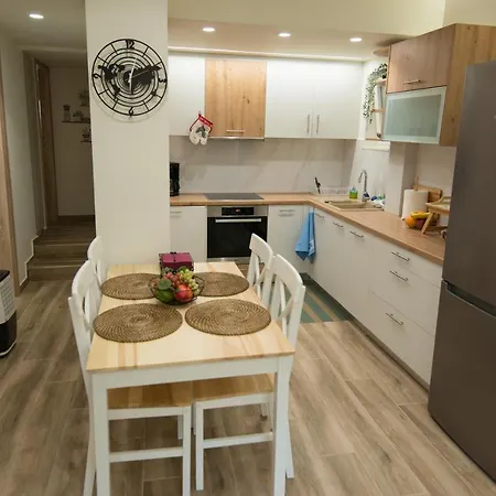 Two Bedroom Apartment With Hidden Garden Athènes Extérieur photo