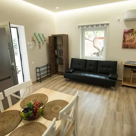 Two Bedroom Apartment With Hidden Garden Athènes Extérieur photo