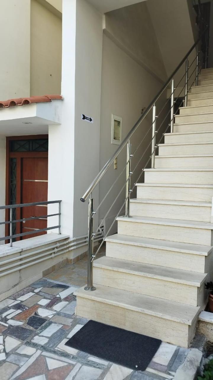 Two Bedroom With Hidden Garden Athen